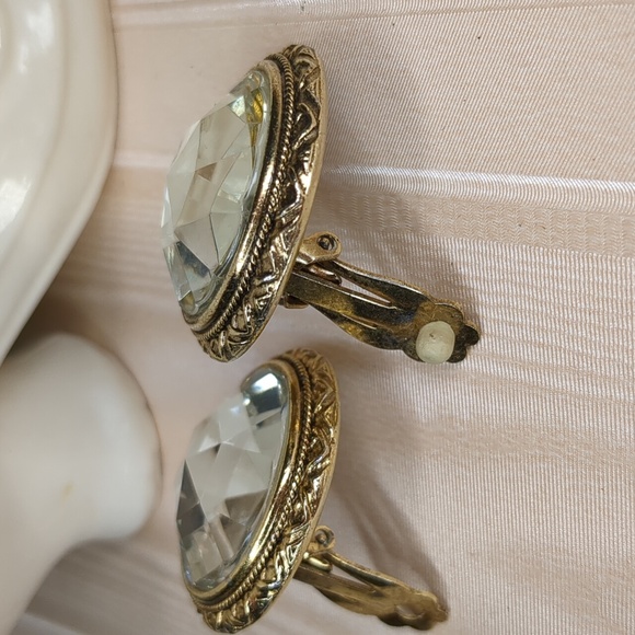 Vintage 60s Crystal Earrings Round Gold Tone Hollywood Glam - Picture 6 of 7